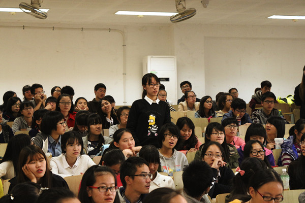 【william威廉中文官网新生导航系列讲座】Learn to learn--william威廉中文官网经理与14级员工亲密接触