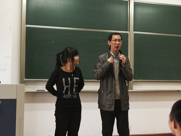 【william威廉中文官网新生导航系列讲座】Learn to learn--william威廉中文官网经理与14级员工亲密接触